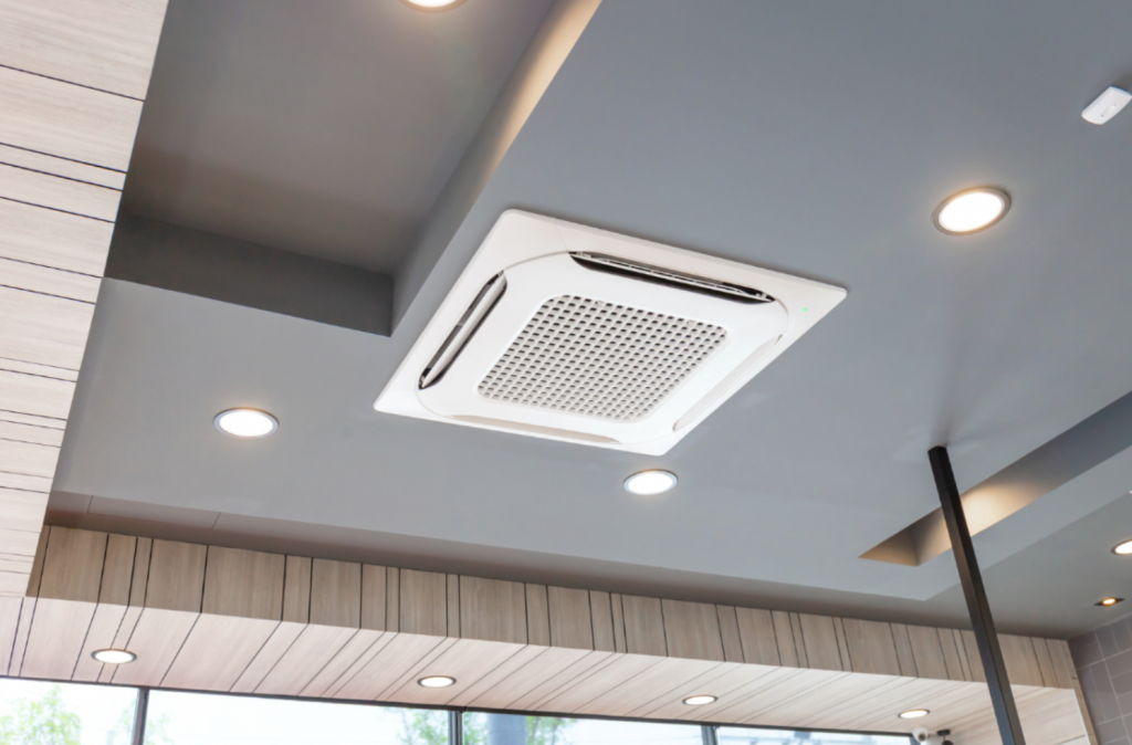 Ventilation au plafond